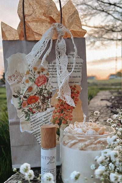 1HG Floral Candle + Perfume Gift Bag
